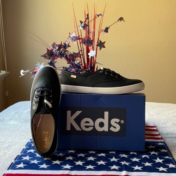 🌟 KEDS CHAMPION LUXE LEATHER 🌟 - Picture 6 of 16